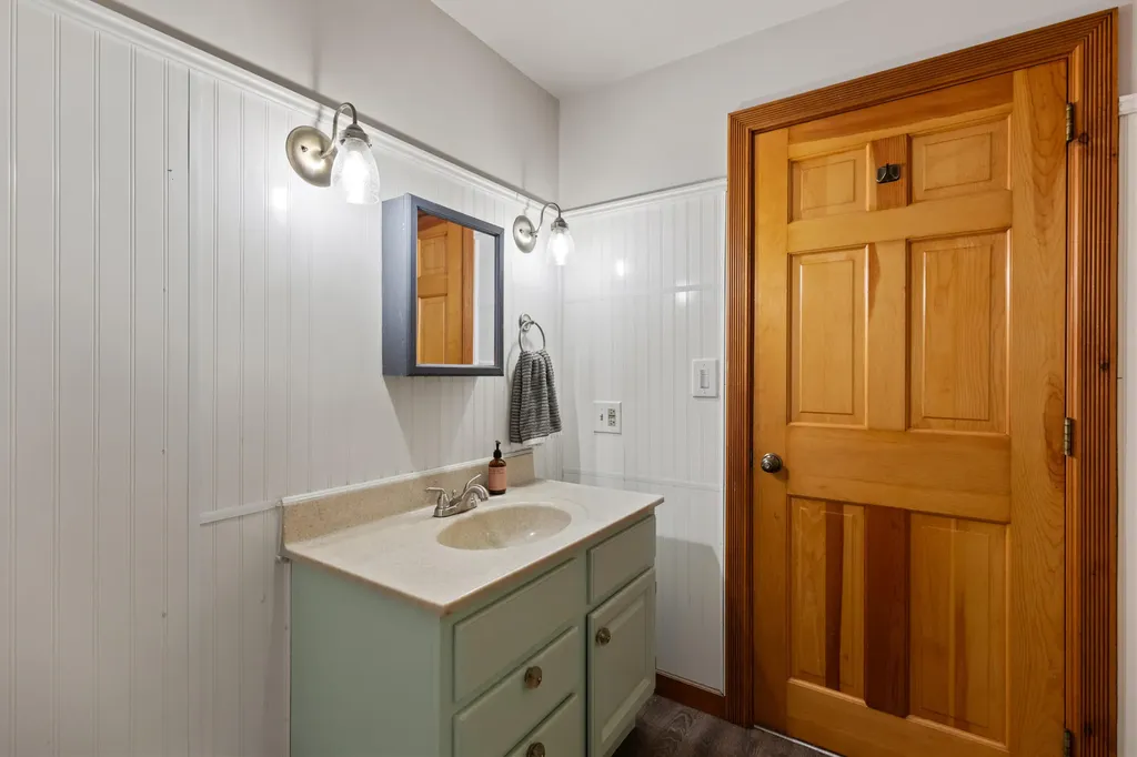 10 Sabino Road West Bath ME 04530