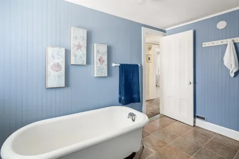 19 Orange Street Rockland ME 04841