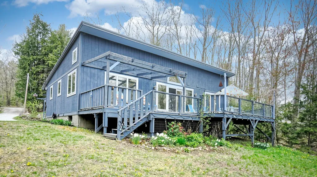 102 Cleve Tripp Road Poland ME 04274