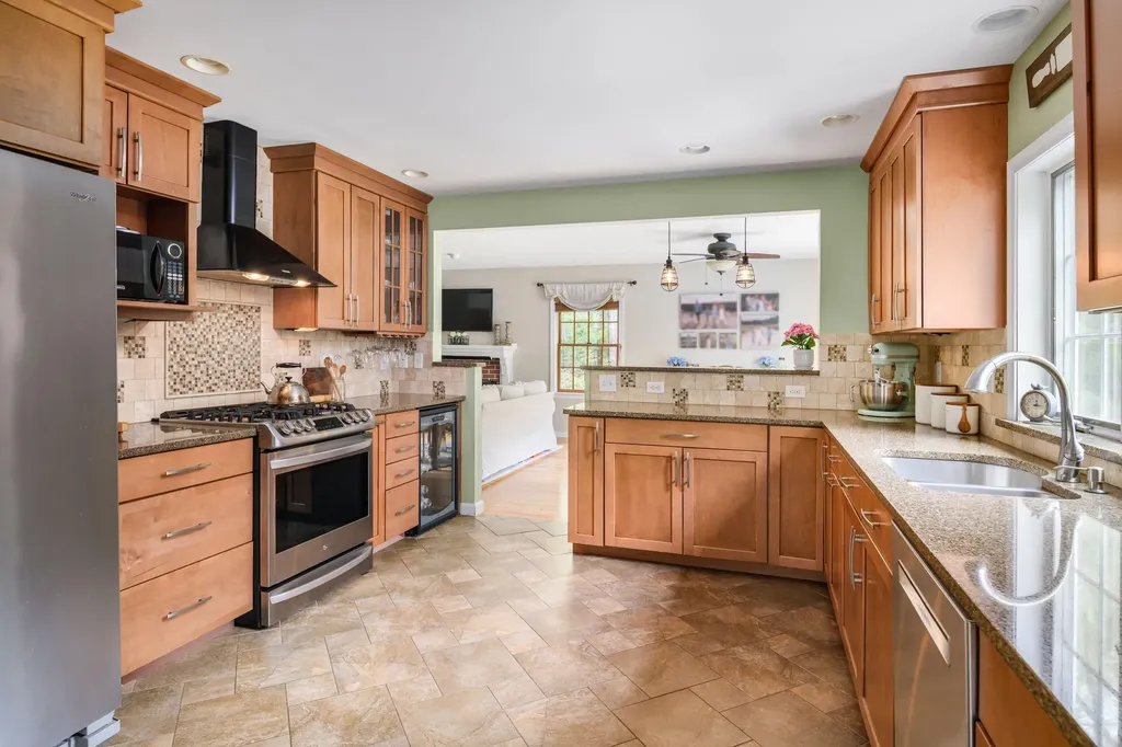 19 Hemlock Ridge Lane York ME 03909