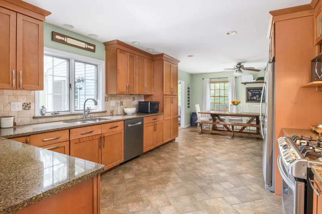 19 Hemlock Ridge Lane York ME 03909