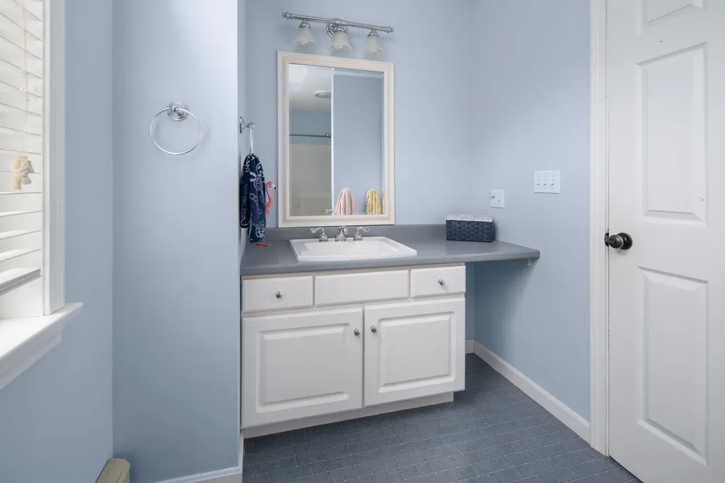 19 Hemlock Ridge Lane York ME 03909