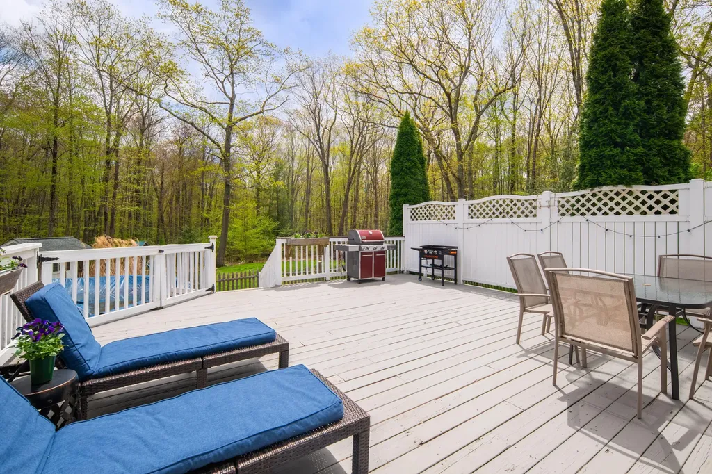 19 Hemlock Ridge Lane York ME 03909