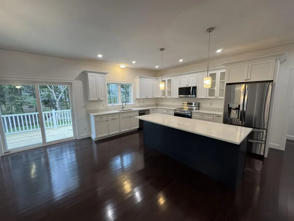14 Macadamia Lane Lewiston ME 04240