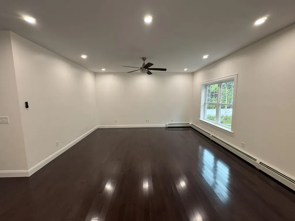 14 Macadamia Lane Lewiston ME 04240