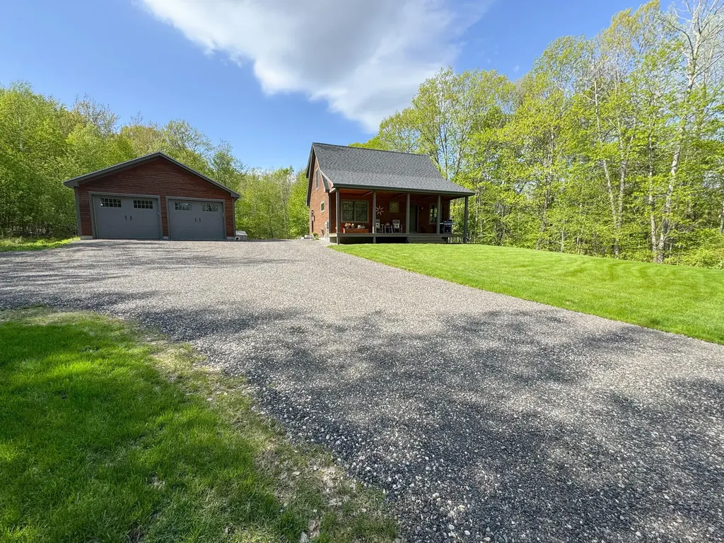 47 Pebble Brook Road Alfred ME 04002