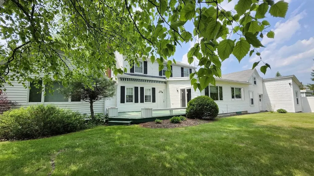 36 Dunning Boulevard Bangor ME 04401