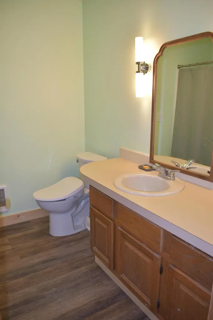 31 Gray Road North Yarmouth ME 04097