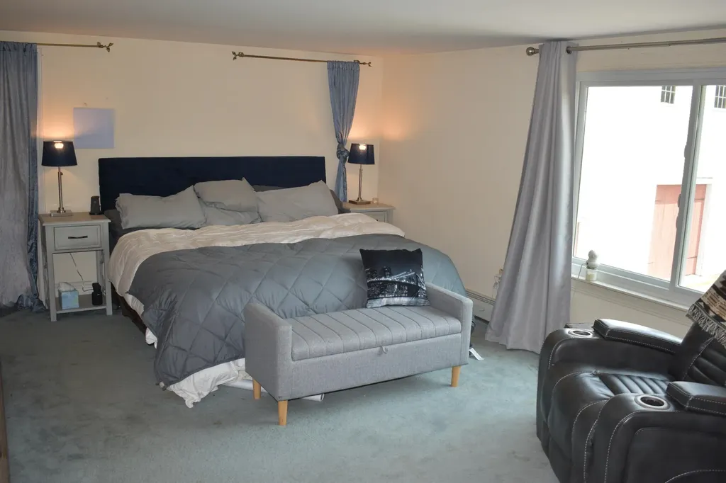 31 Gray Road North Yarmouth ME 04097
