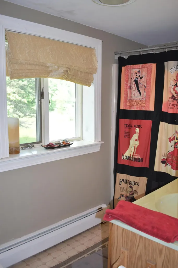 31 Gray Road North Yarmouth ME 04097
