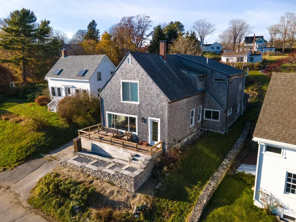 86 Water Street Castine ME 04421