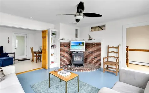 86 Water Street Castine ME 04421