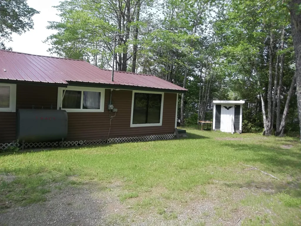 41 Hickory Lane Alexander ME 04694