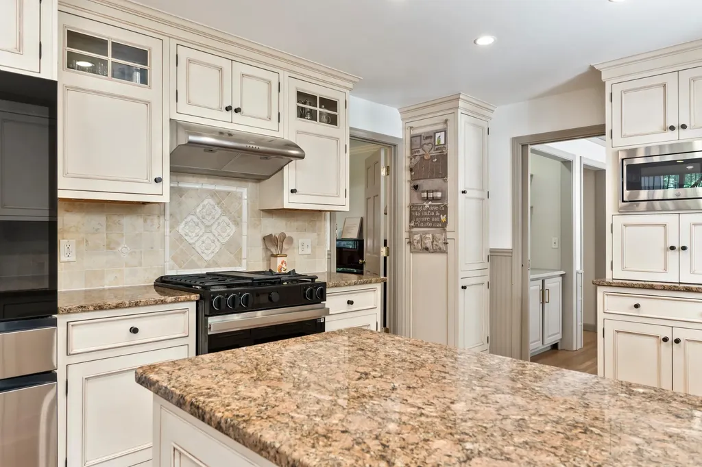 106 Fieldstone Estates Road York ME 03909