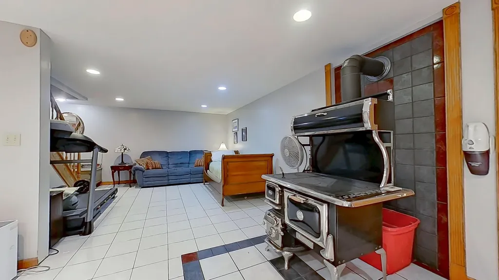 986 Finntown Road Warren ME 04864