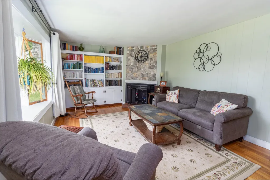 188 Old Chadbourne Road Lewiston ME 04240