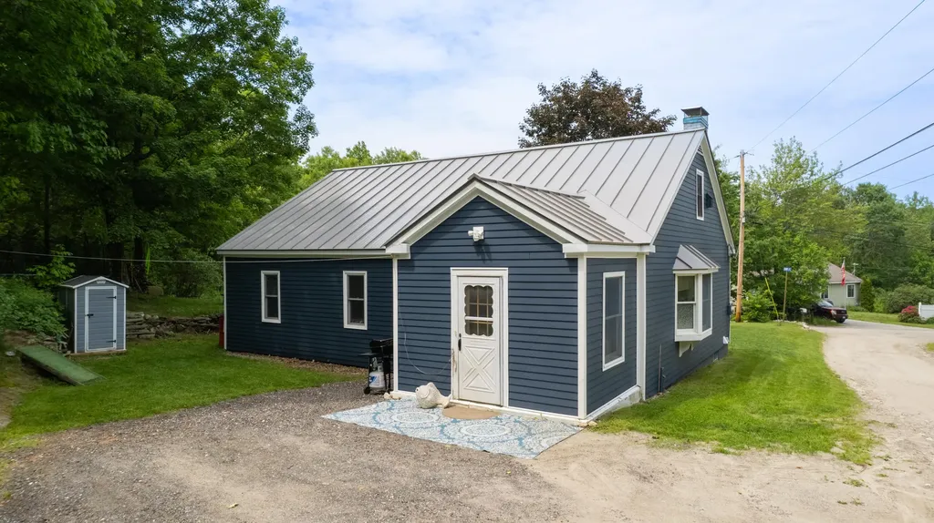 188 Old Chadbourne Road Lewiston ME 04240