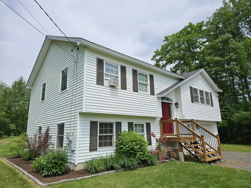 30 Cedar Breeze S Glenburn ME 04401