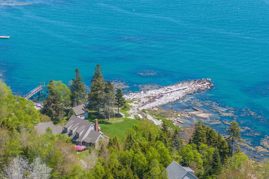 299 Island Avenue Saint George ME 04859