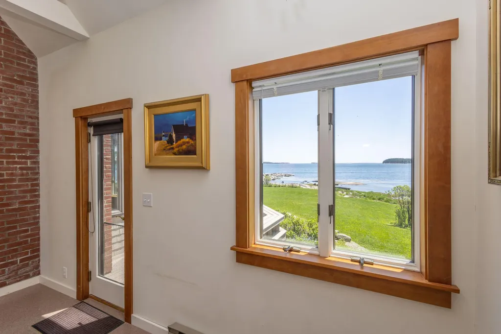 299 Island Avenue Saint George ME 04859