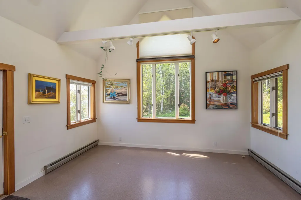 299 Island Avenue Saint George ME 04859