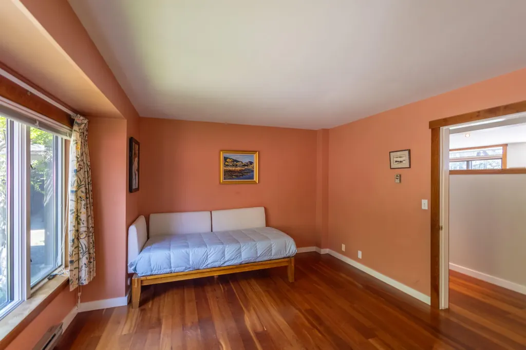 299 Island Avenue Saint George ME 04859