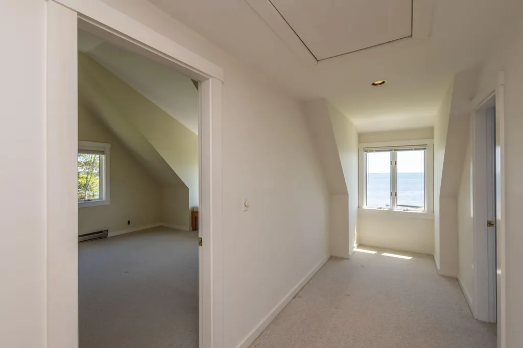 299 Island Avenue Saint George ME 04859