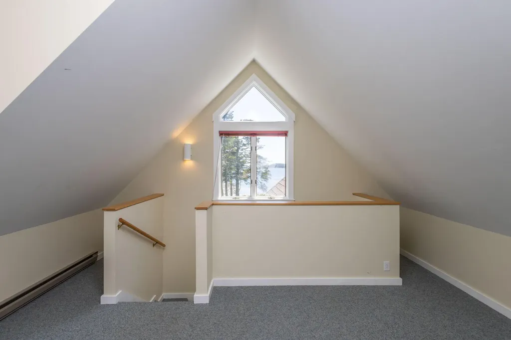 299 Island Avenue Saint George ME 04859
