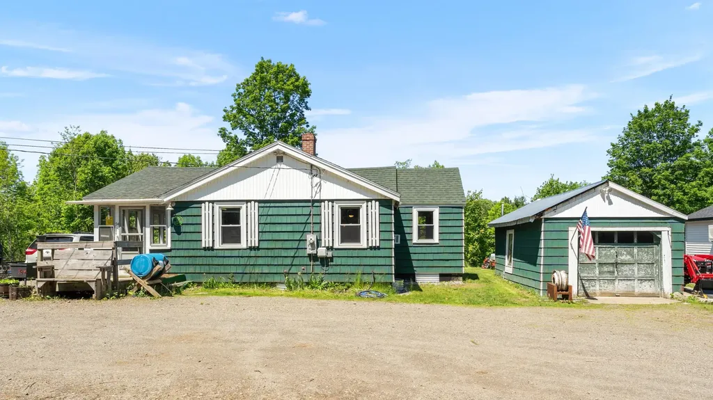 54 Middle Road Augusta ME 04330