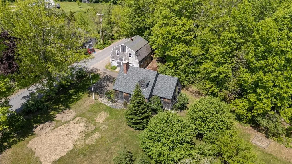 15 Feylers Corner Road Waldoboro ME 04572