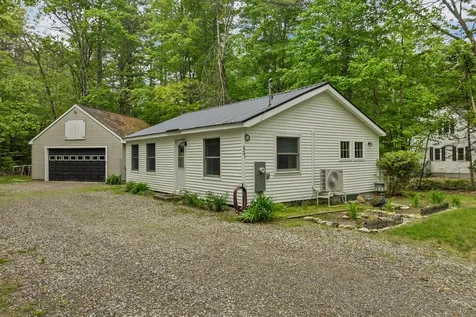 37 Kennedy Drive Waterboro ME 04061