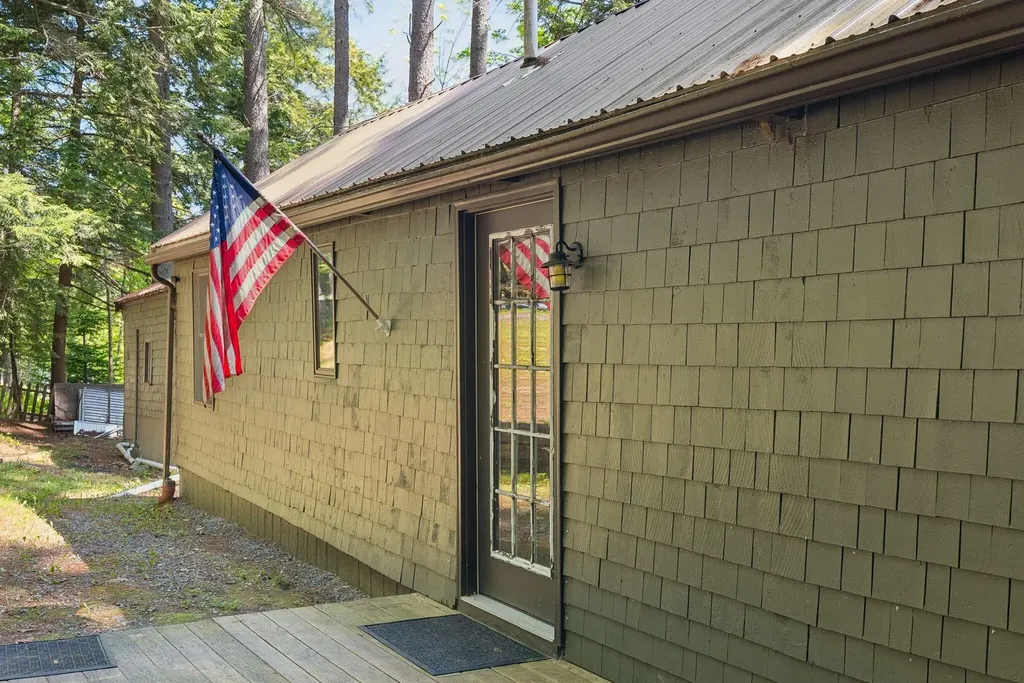 8 S Heritage Woods Lane Winthrop ME 04364