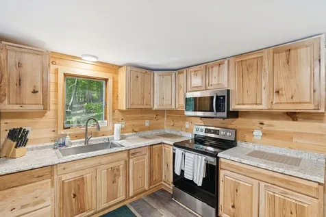 8 S Heritage Woods Lane Winthrop ME 04364