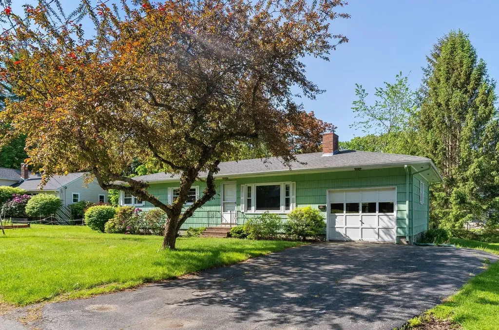 221 Bancroft Street Portland ME 04102