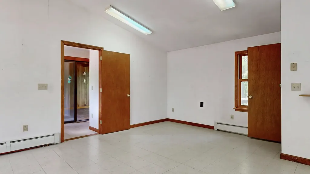 171 Sanford Road Alfred ME 04002