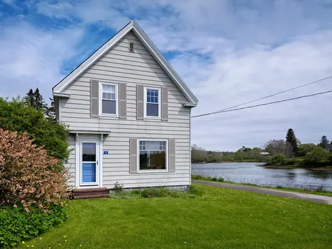 19 Spruce Head Road South Thomaston ME 04858