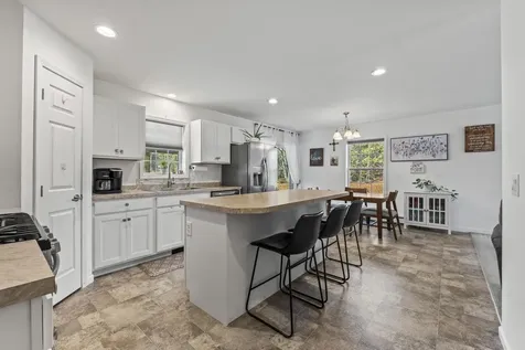 6 Jackson Lane Kennebunk ME 04043