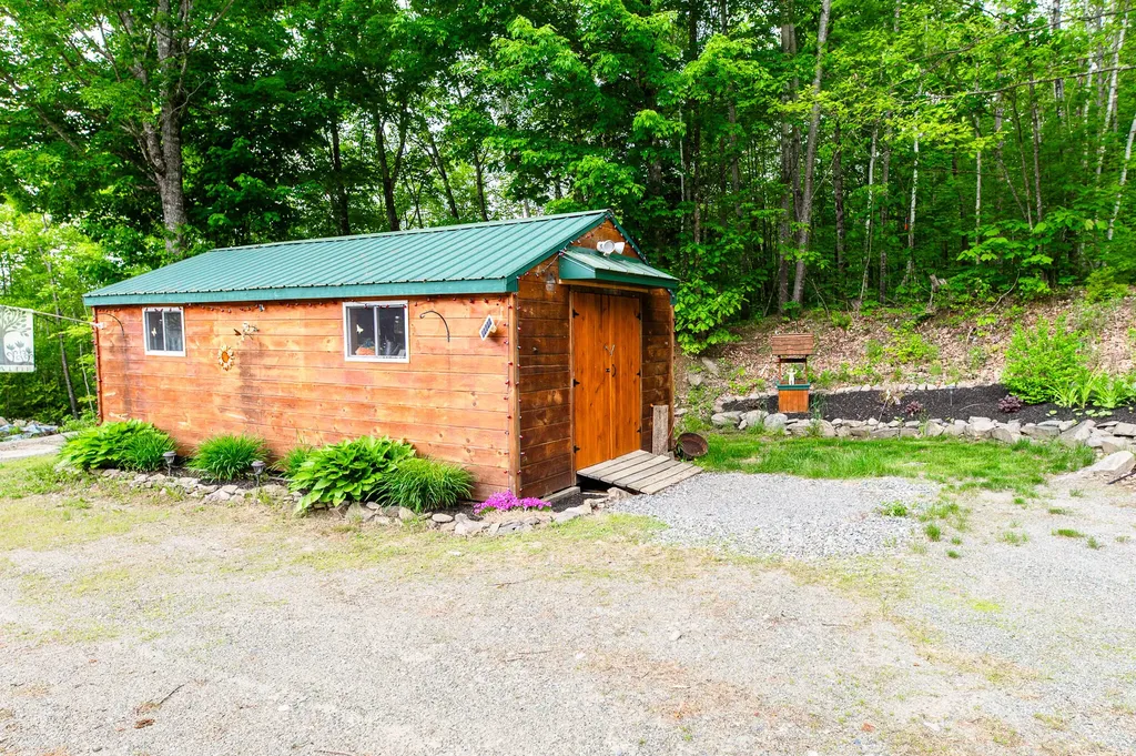 15 Doe Circle Bingham ME 04920