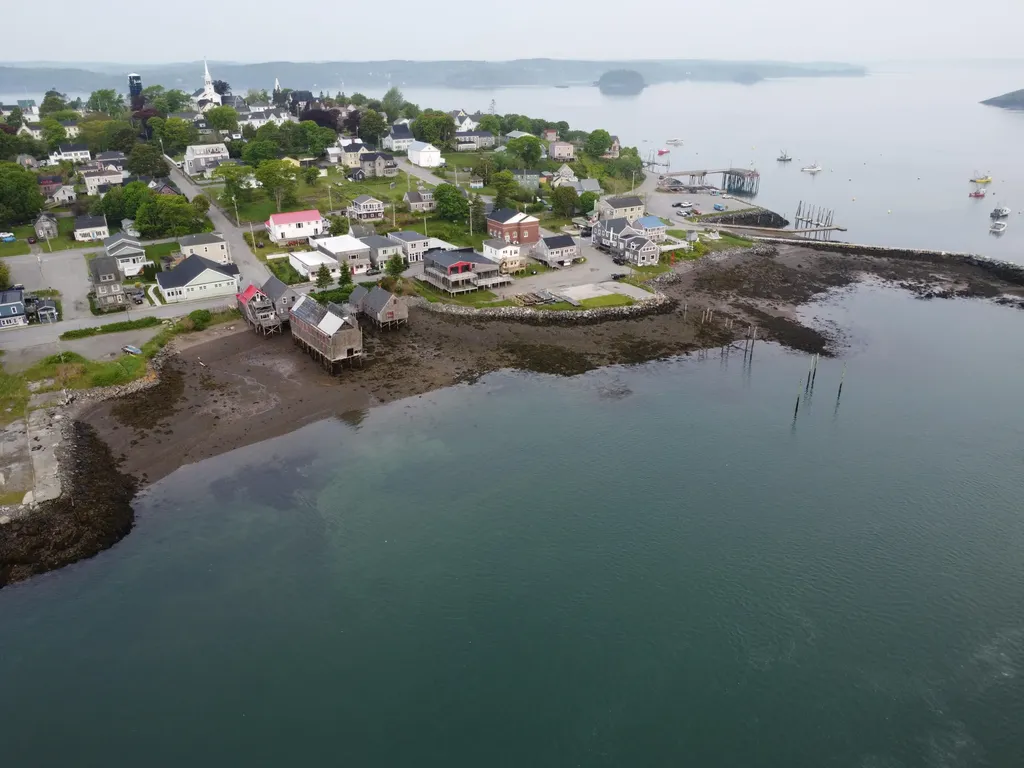 32 Water Street Lubec ME 04652