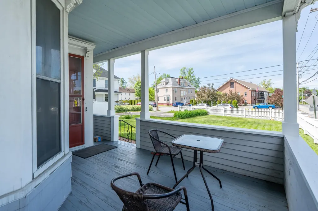 546 Main Street Westbrook ME 04092