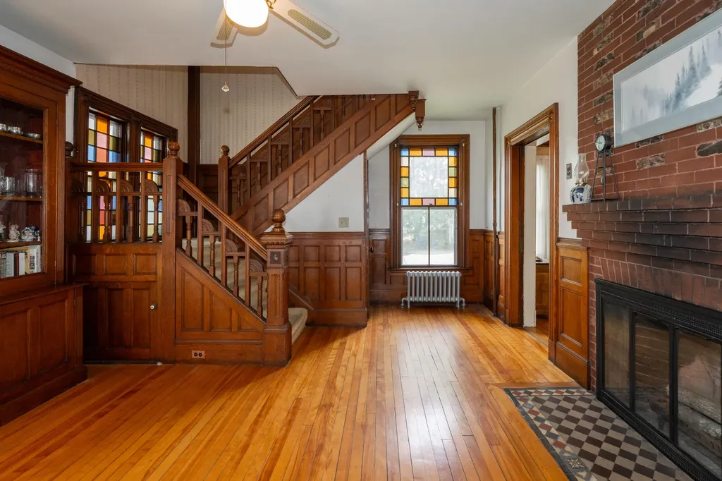 546 Main Street Westbrook ME 04092
