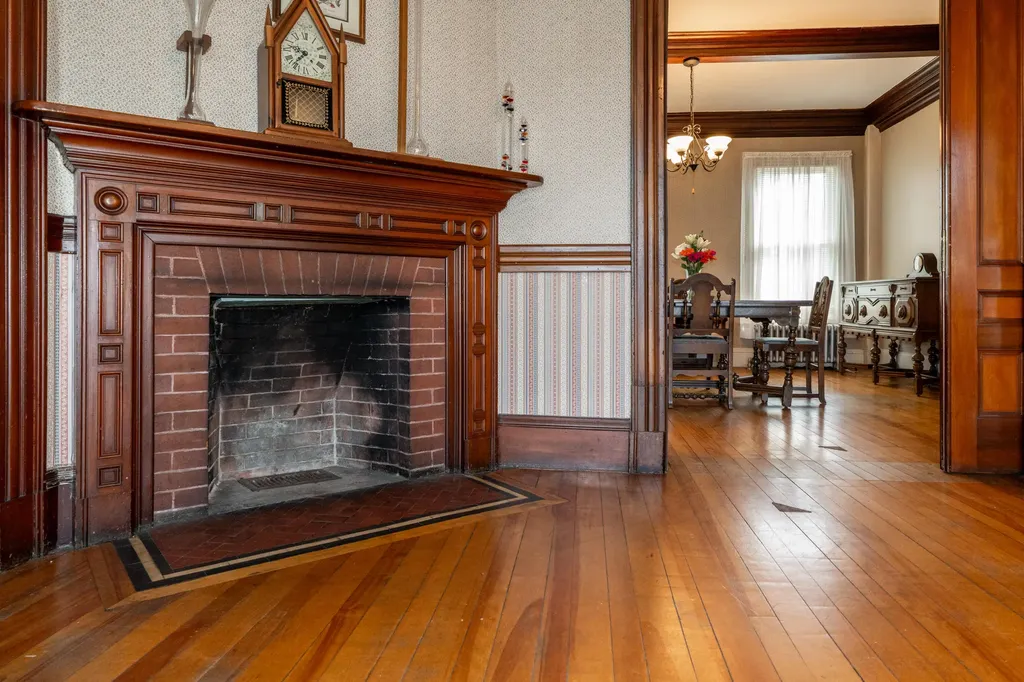 546 Main Street Westbrook ME 04092