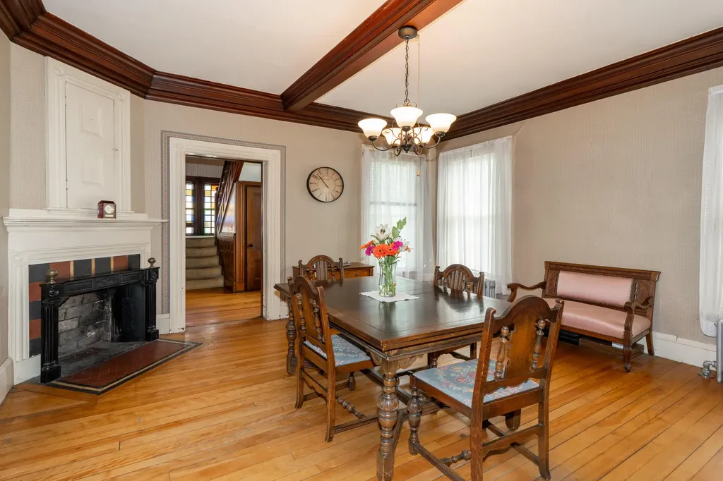546 Main Street Westbrook ME 04092