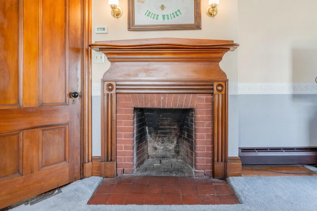 546 Main Street Westbrook ME 04092