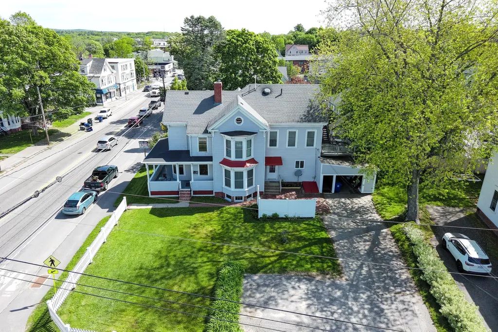 546 Main Street Westbrook ME 04092