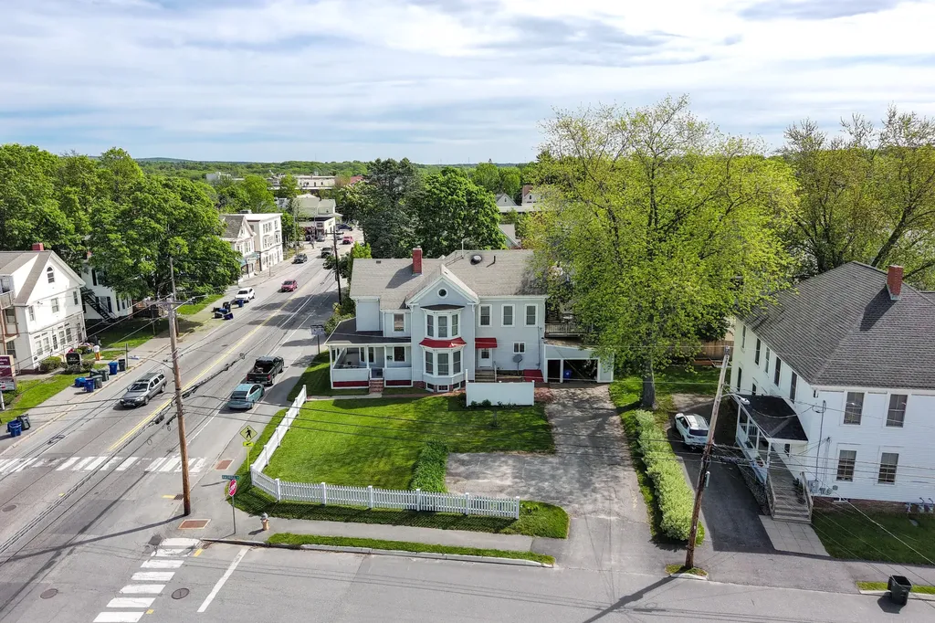 546 Main Street Westbrook ME 04092