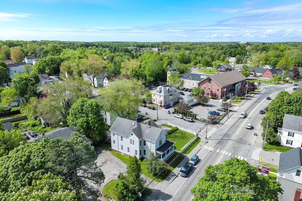 546 Main Street Westbrook ME 04092