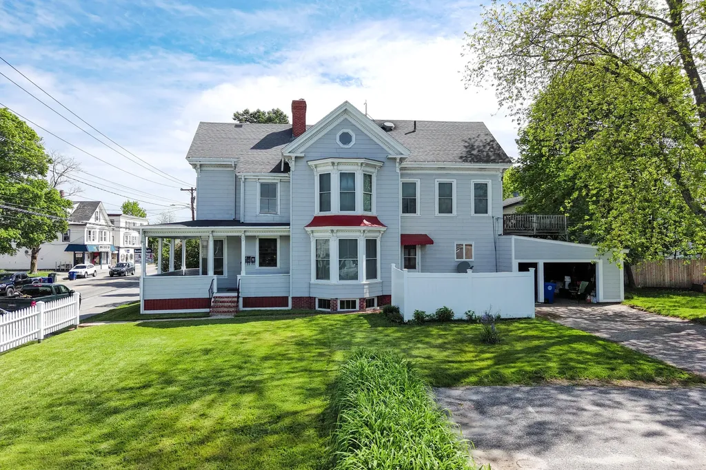 546 Main Street Westbrook ME 04092
