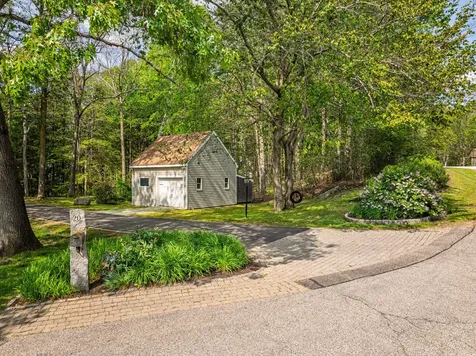 20 Doe Drive Eliot ME 03903