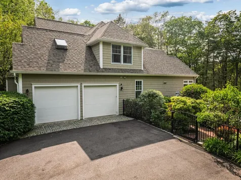20 Doe Drive Eliot ME 03903